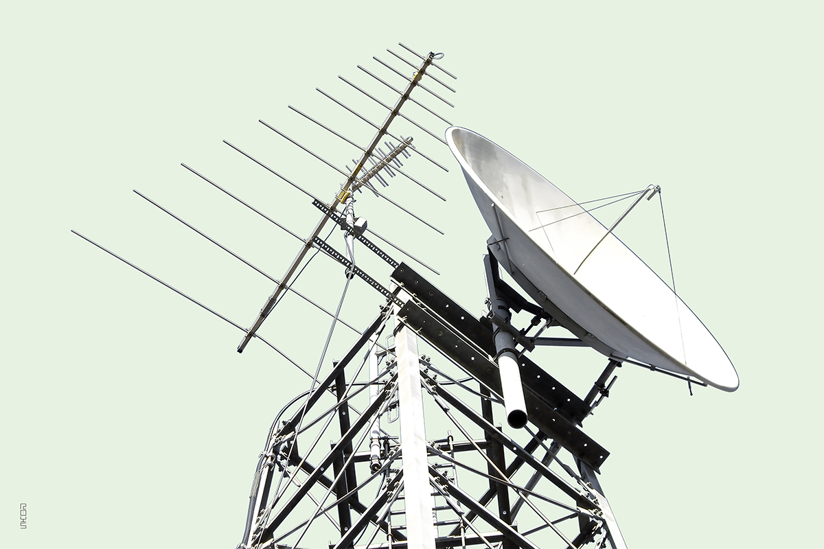 sat dish green color, Weatherford, Oklahoma